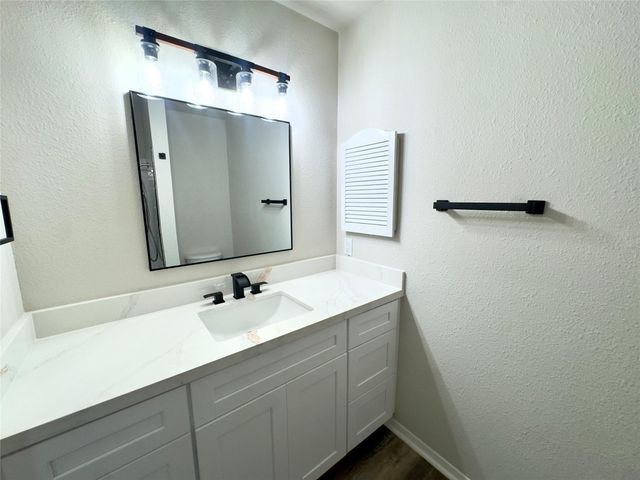 15312 Falmouth Avenue 406, Houston, TX 77084