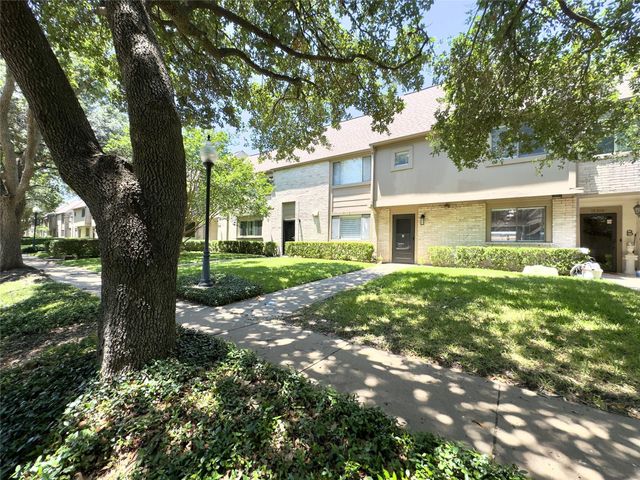 15312 Falmouth Avenue 406, Houston, TX 77084