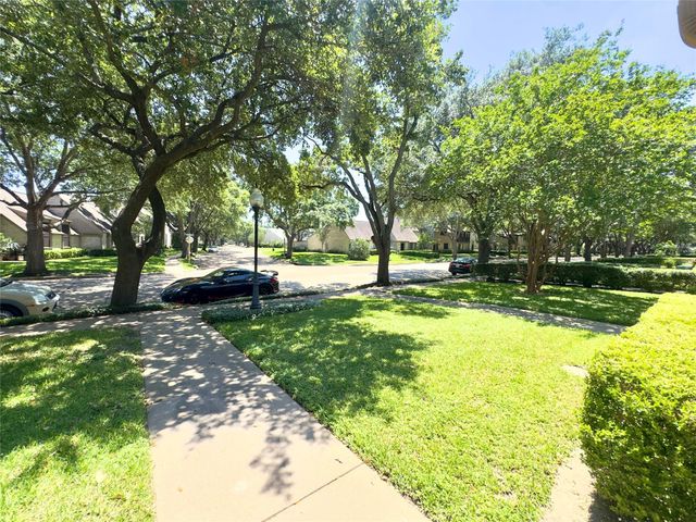 15312 Falmouth Avenue 406, Houston, TX 77084