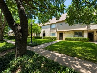 15312 Falmouth Avenue 406, Houston, TX 77084