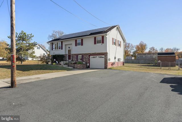 1031 BYRD DR, Woodbury, NJ 08096
