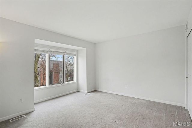 202 King Drive B, St Charles, MO 63303