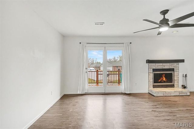 202 King Drive B, St Charles, MO 63303