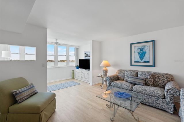 5130 BRITTANY DRIVE S 505, St Petersburg, FL 33715