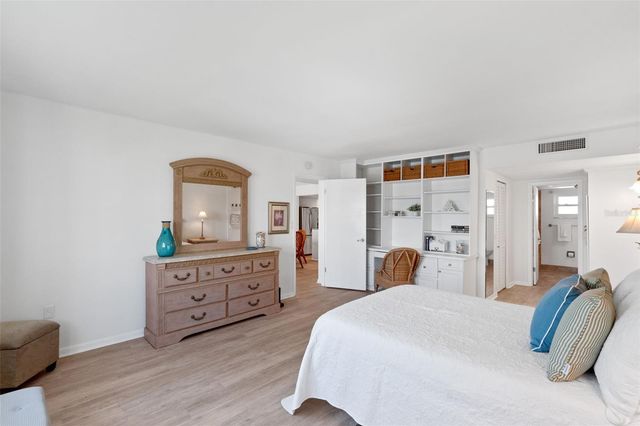 5130 BRITTANY DRIVE S 505, St Petersburg, FL 33715