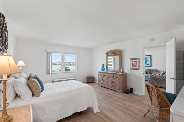 5130 BRITTANY DRIVE S 505, St Petersburg, FL 33715