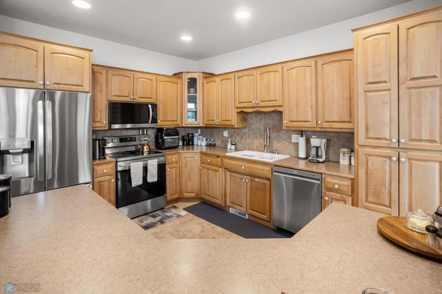 4544 3rd Street S, Moorhead, MN 56560