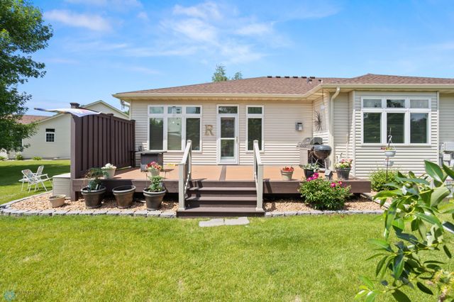 4544 3rd Street S, Moorhead, MN 56560