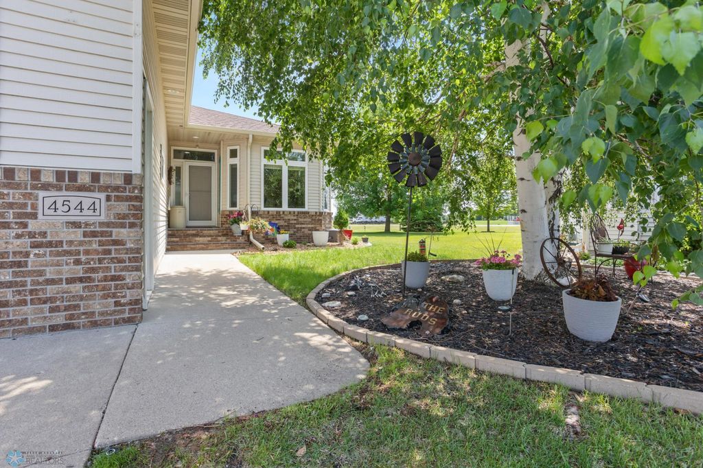 4544 3rd Street S, Moorhead, MN 56560