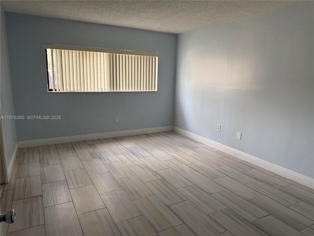 8650 SW 133rd Ave Rd 102, Miami, FL 33183