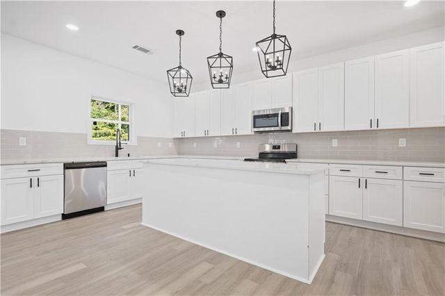 1444 Red Cedar Road, Commerce, GA 30530