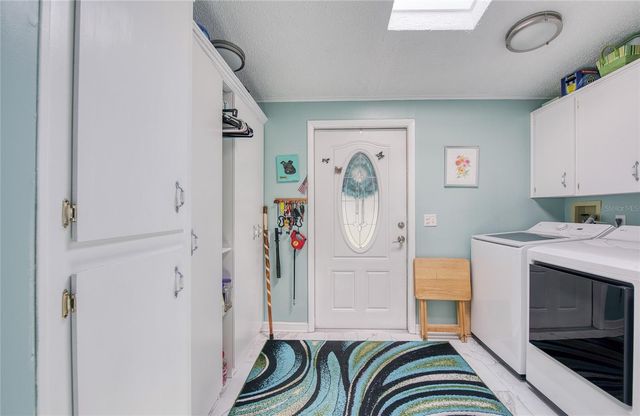 214 DOLPHIN DRIVE N, Oldsmar, FL 34677