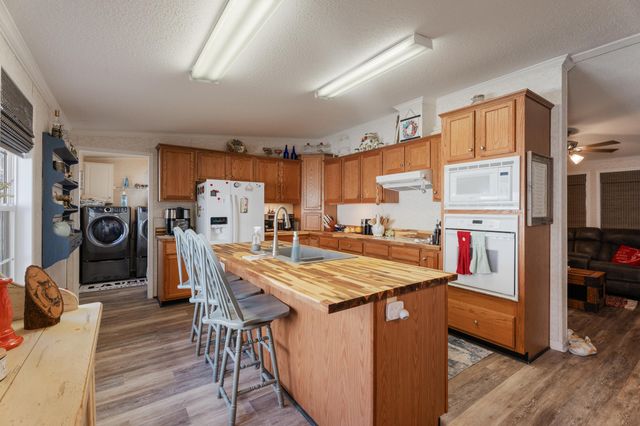 392 Kiawa Drive, Eucha, OK 74342