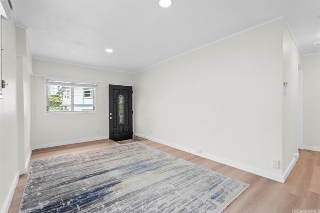 1113 Villa Lane, Honolulu, HI 96826