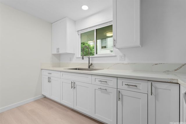 1113 Villa Lane, Honolulu, HI 96826