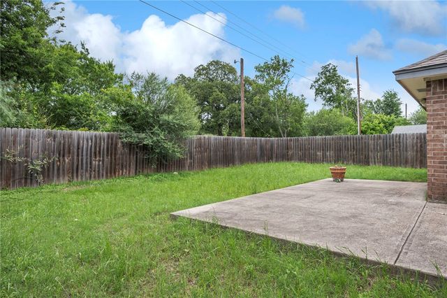 1011 Bittle Lane, Bryan, TX 77803