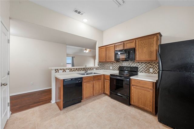 1011 Bittle Lane, Bryan, TX 77803