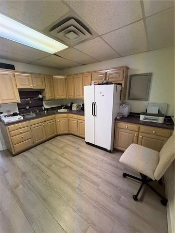 201 S 20th Street, Rogers, AR 72758