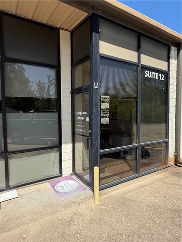 201 S 20th Street, Rogers, AR 72758