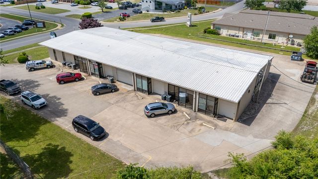 201 S 20th Street, Rogers, AR 72758