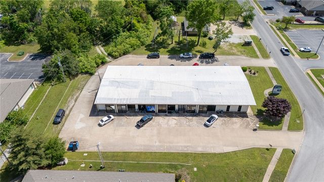 201 S 20th Street, Rogers, AR 72758