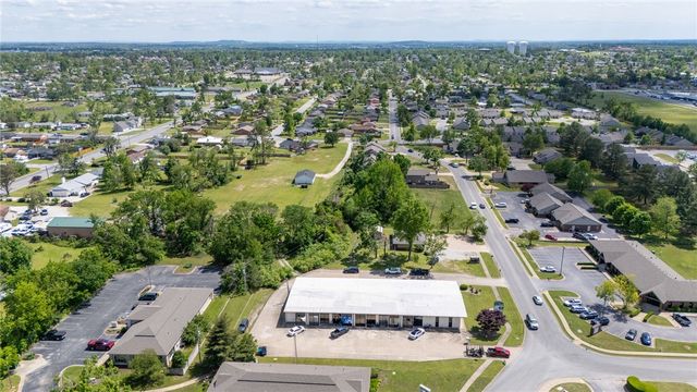 201 S 20th Street, Rogers, AR 72758