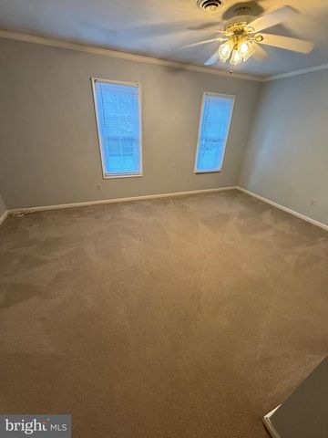 4704 WEATHERHILL DR, Wilmington, DE 19808