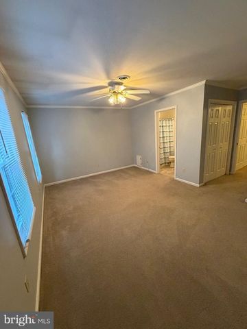 4704 WEATHERHILL DR, Wilmington, DE 19808