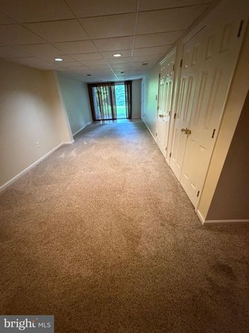 4704 WEATHERHILL DR, Wilmington, DE 19808