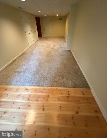 4704 WEATHERHILL DR, Wilmington, DE 19808