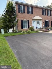 4704 WEATHERHILL DR, Wilmington, DE 19808