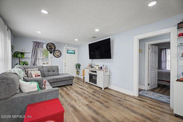 1950 W 3RD Street, Jacksonville, FL 32209