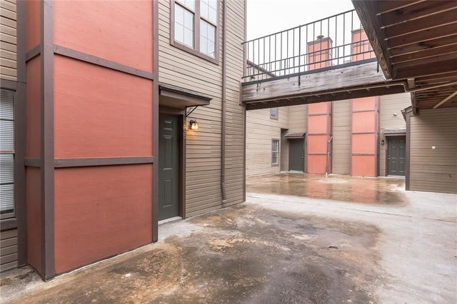706 W 24th ST 205, Austin, TX 78705