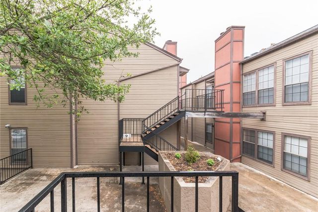 706 W 24th ST 205, Austin, TX 78705