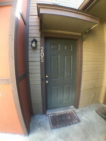 706 W 24th ST 205, Austin, TX 78705
