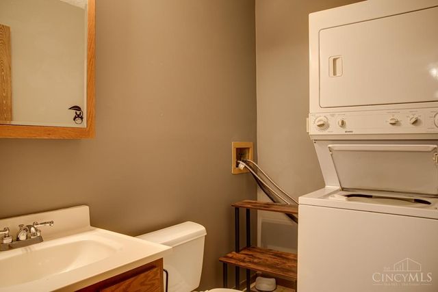 537 Davis Road, Pierce Twp, OH 45255