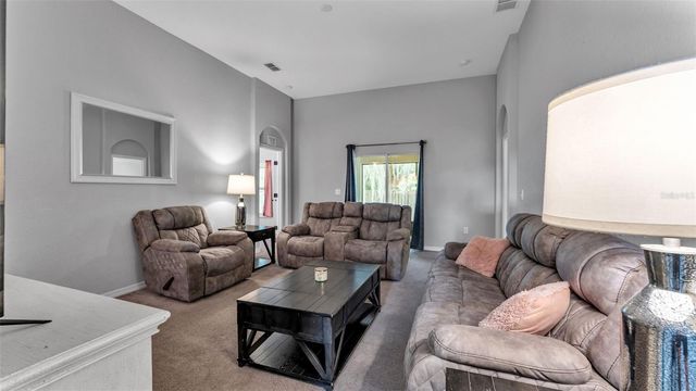 1456 WALLACE MANOR LOOP, Winter Haven, FL 33880