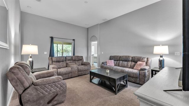 1456 WALLACE MANOR LOOP, Winter Haven, FL 33880