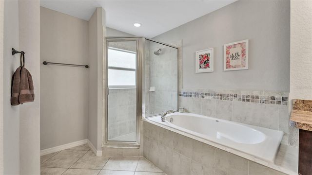 1456 WALLACE MANOR LOOP, Winter Haven, FL 33880