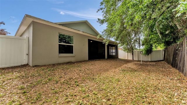 1456 WALLACE MANOR LOOP, Winter Haven, FL 33880