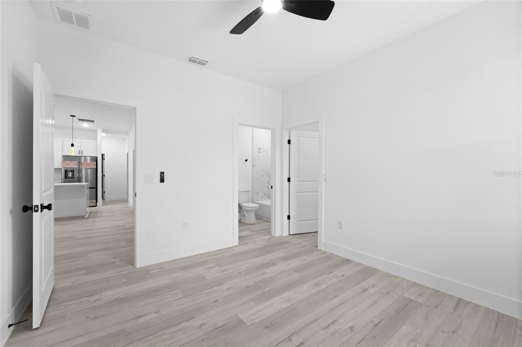 Image 10 of property listing at 4422 BADALI ROAD, North Port, FL 34286