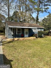 712 Courtland Avenue, Fort Valley, GA 31030
