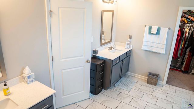 204 Weeping Moss Way, Kathleen, GA 31047