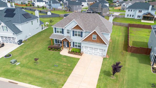 204 Weeping Moss Way, Kathleen, GA 31047