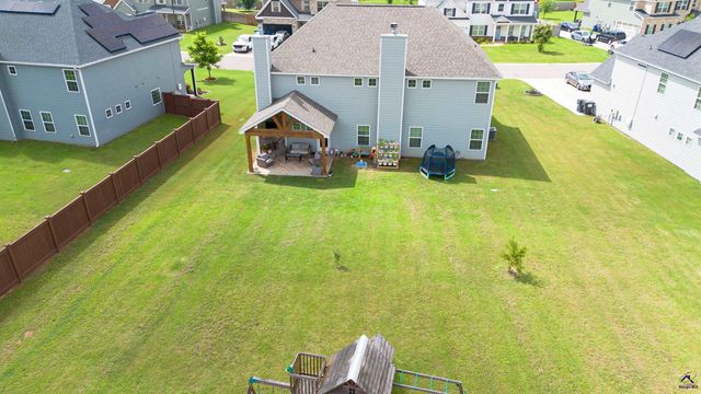 204 Weeping Moss Way, Kathleen, GA 31047