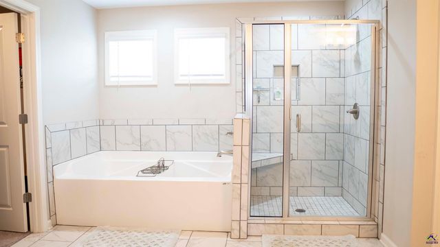 204 Weeping Moss Way, Kathleen, GA 31047