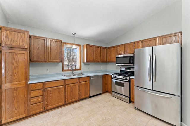 14797 Haven Drive, Apple Valley, MN 55124