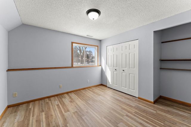 14797 Haven Drive, Apple Valley, MN 55124