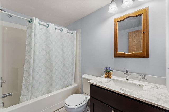 14797 Haven Drive, Apple Valley, MN 55124