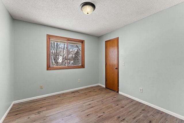 14797 Haven Drive, Apple Valley, MN 55124